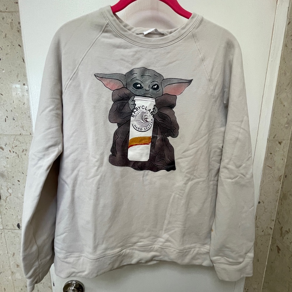 Gray Sweatshirt with Baby Yoda Grogu Graphic